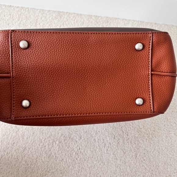 Two tone brown handbag - Picture 7 of 7